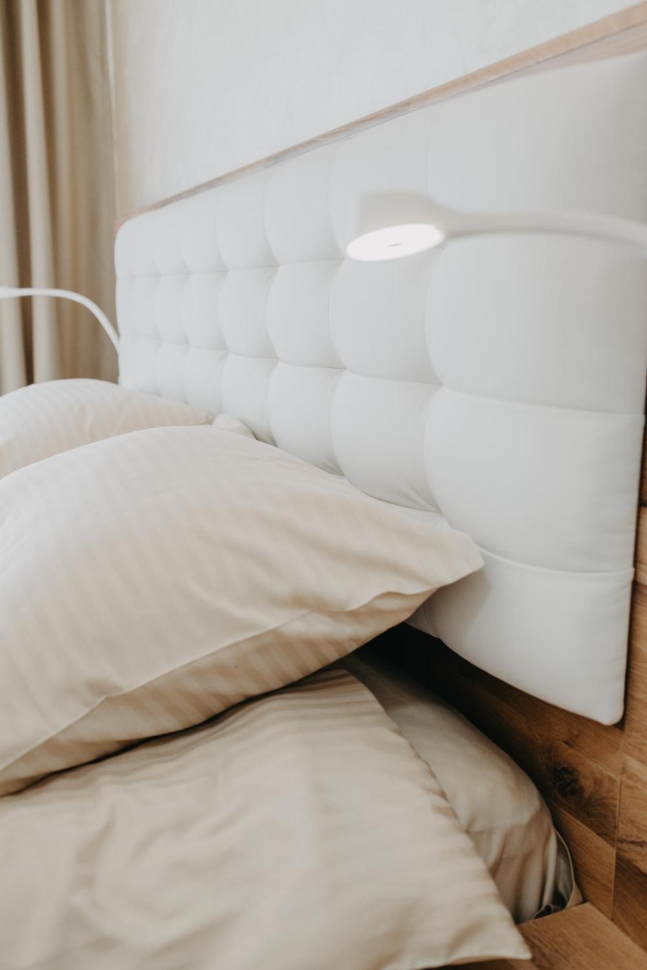 Prenociste Park Bed & Breakfast Modrica Bagian luar foto