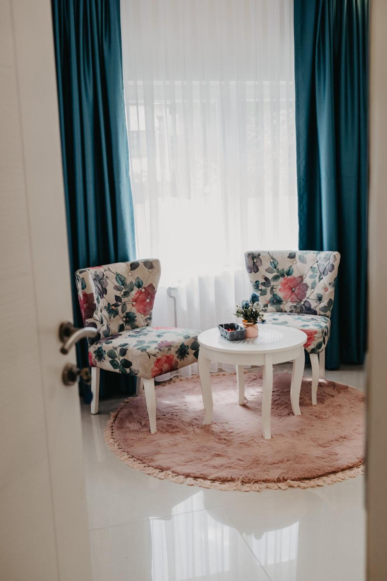 Prenociste Park Bed & Breakfast Modrica Bagian luar foto